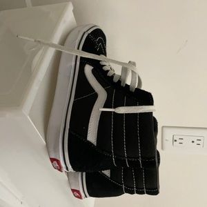 Size 7.5 in woman vans